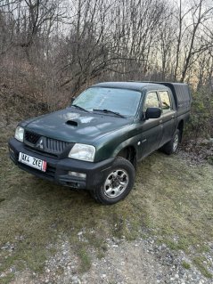 Terénní pickup pro 92. útočnou brigádu směr Kupjansk