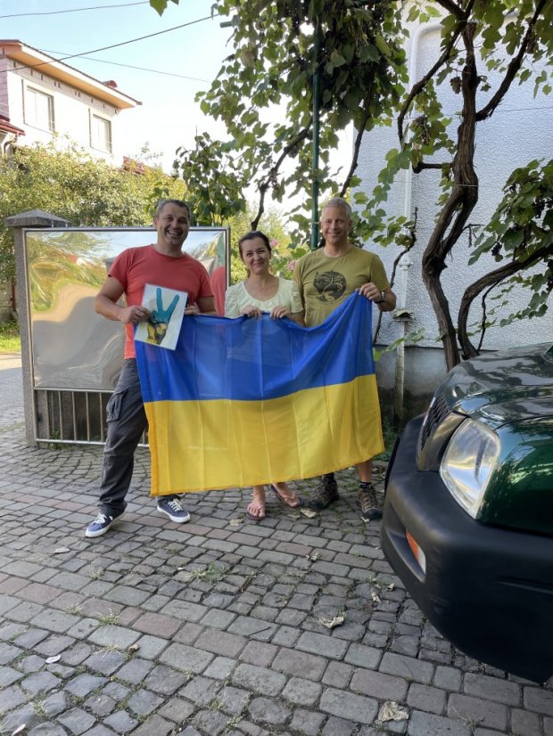 Civilní auto pro evakuaci - 3. operační brigádu Národní gardy Ukrajiny