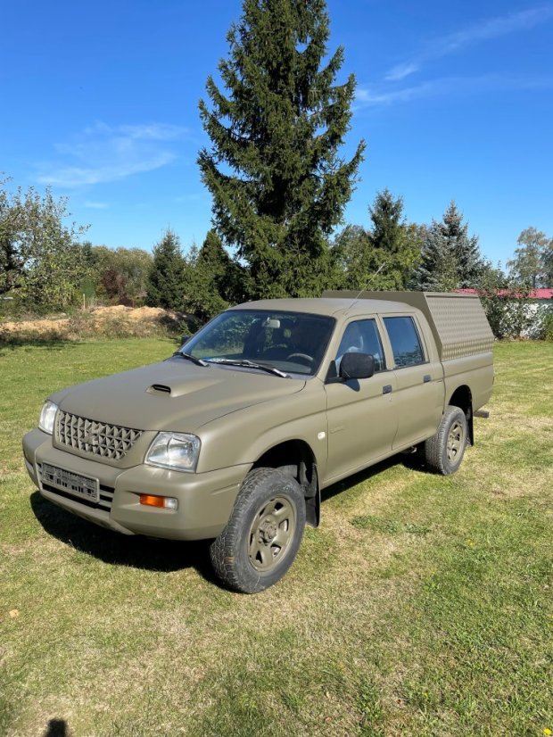 Pickup L200 offroad pro 4. brigádu rychlé reakce Národní gardy Ukrajiny - 3018